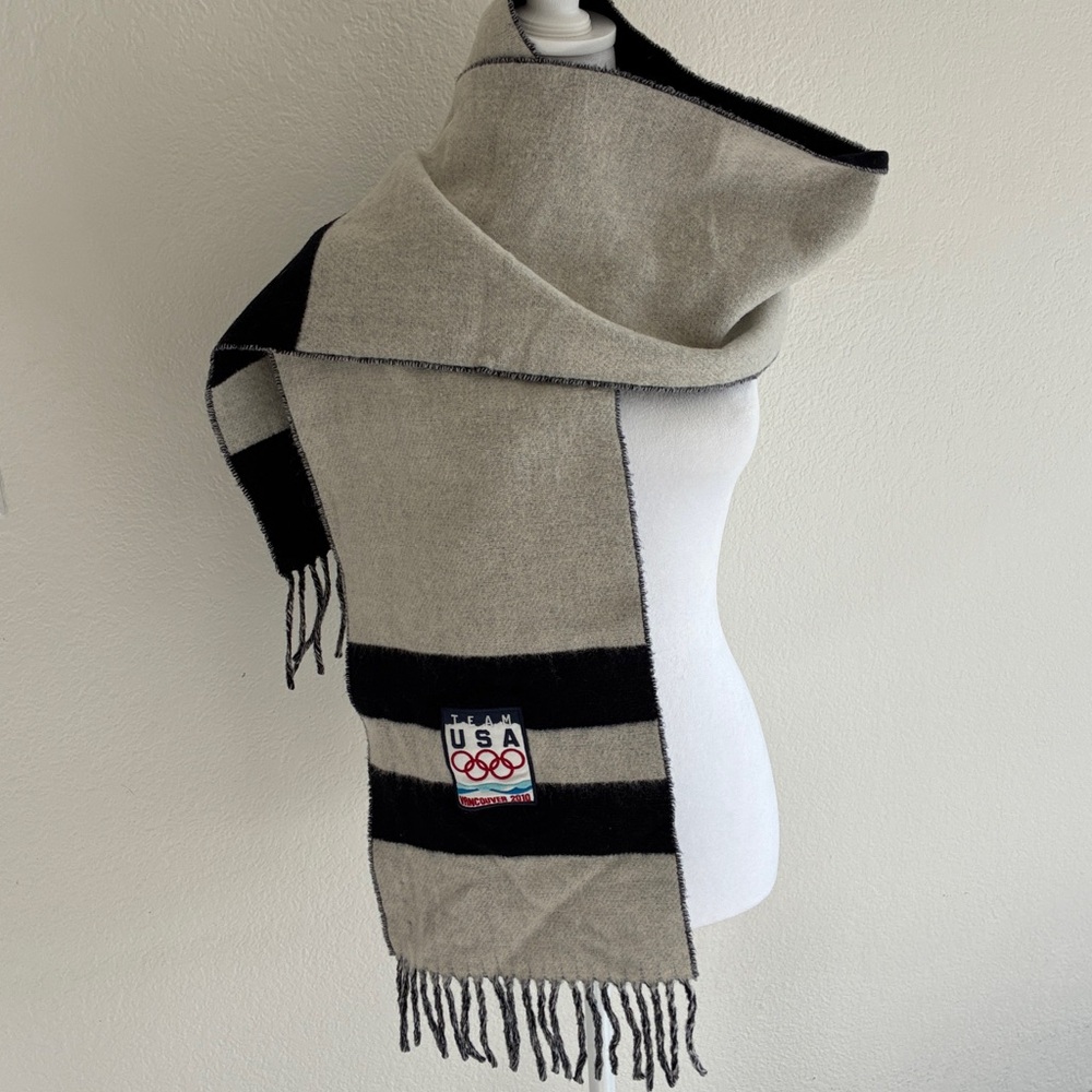 Polo by Ralph Lauren, Vintage 2010 Vancouver Olympics, Navy and Cream Scarf